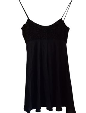 Rampage Black Lace-Trim Cami Slip Dress with Spaghetti Straps Size: J:3 -W:2